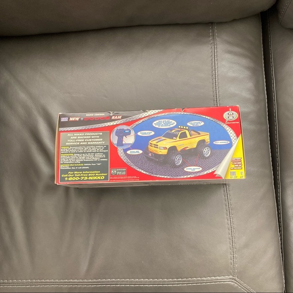 VINTAGE Nikko Dodge Ram Radio Control Truck - Picture 4 of 5